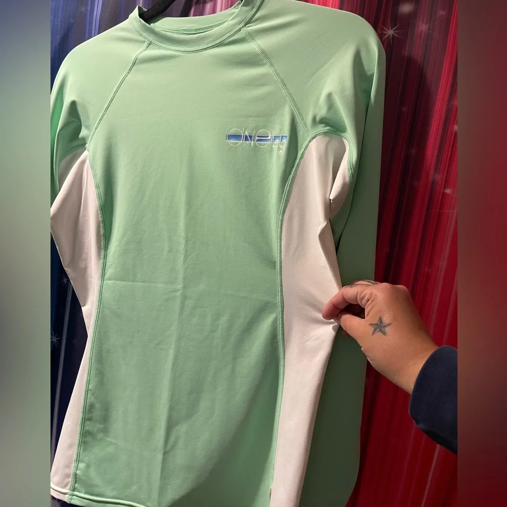 O'Neill Green and White Women's Swim Top - Picture 2 of 6